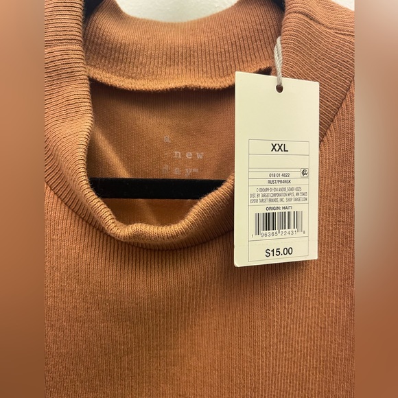 Tank Top - Picture 2 of 2